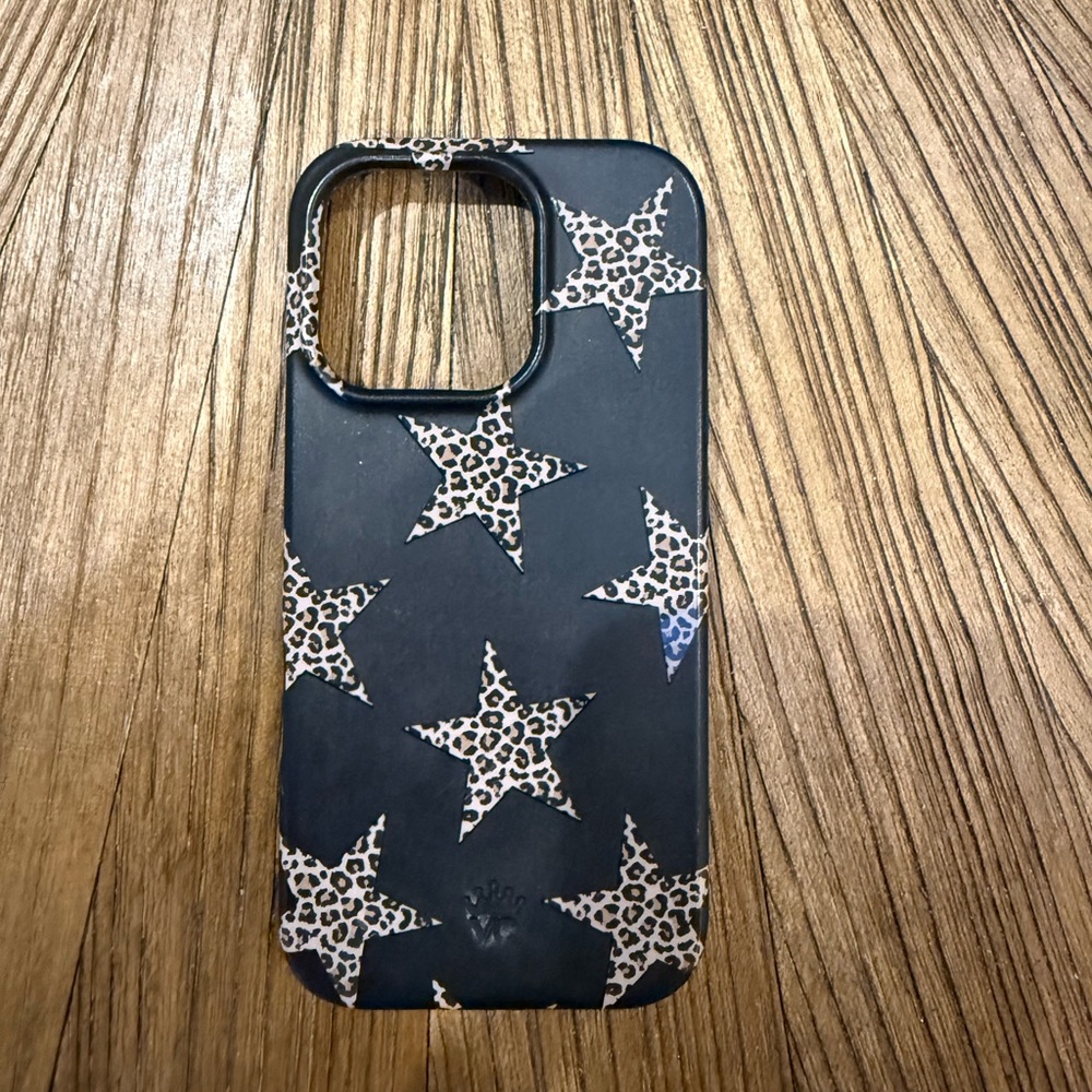 Velvet Caviar Black Case with Leopard Star Accents